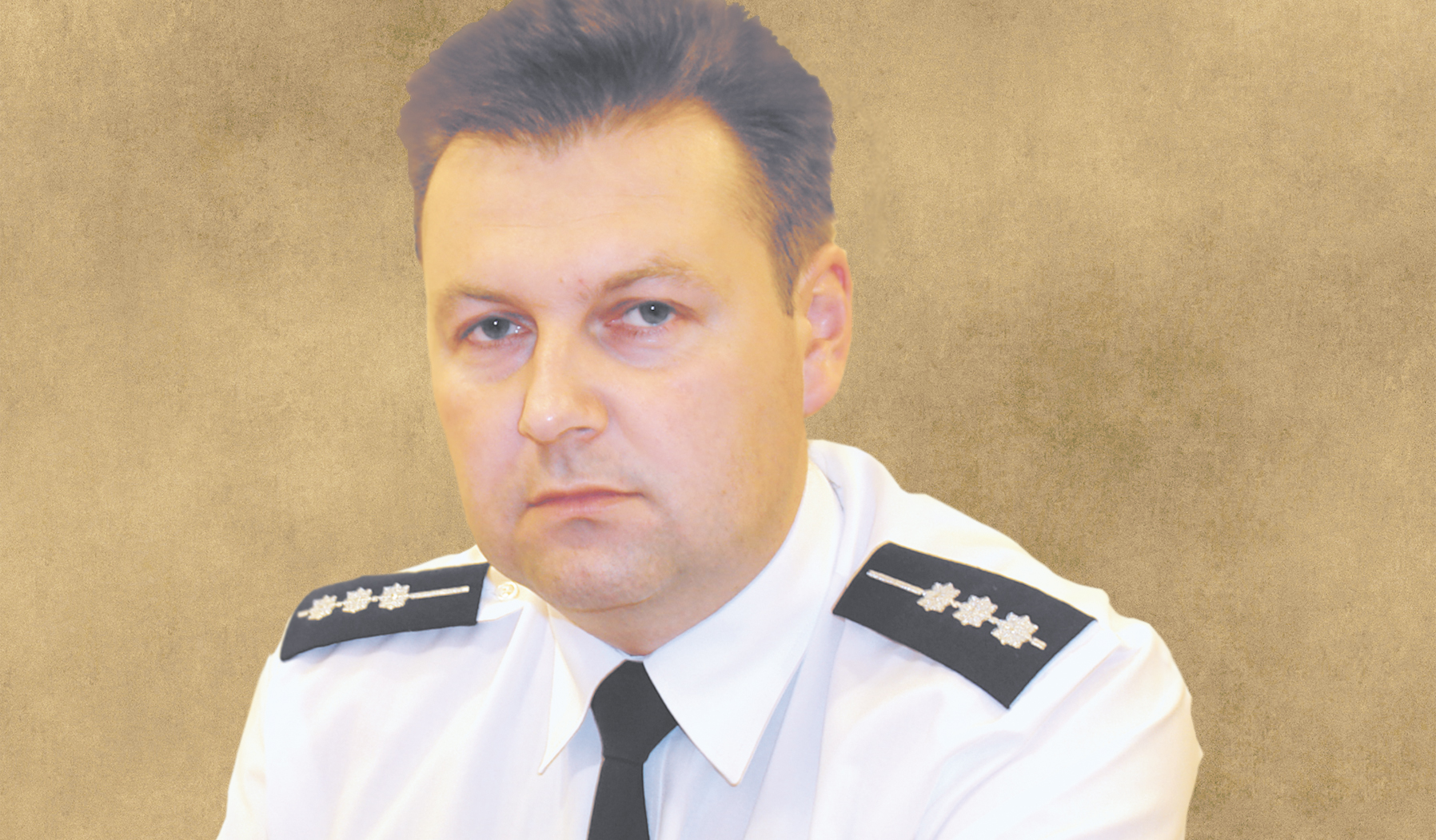 Bezpieczny rowerzysta  i jego oznakowany pojazd