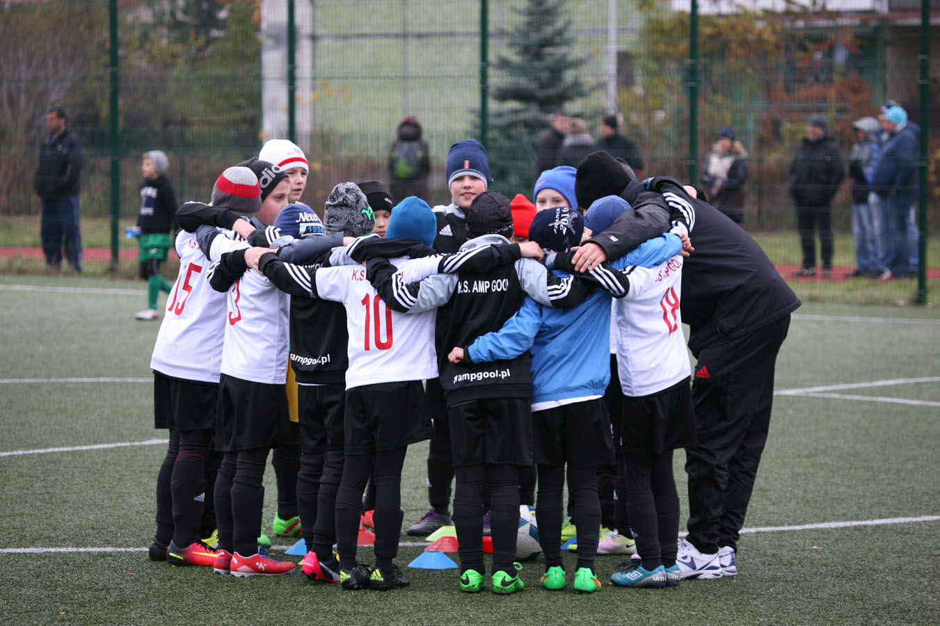 KS AMP GOOL Mamy AWANS!