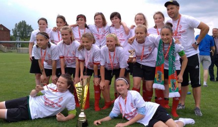 18813180_1992941940938176_3389272913448248120_n (1)