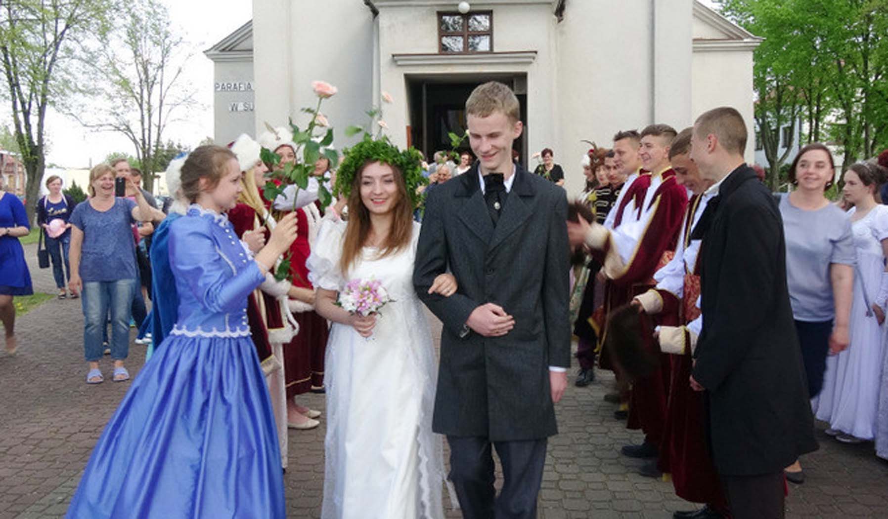 Korowód weselny w Strachówce