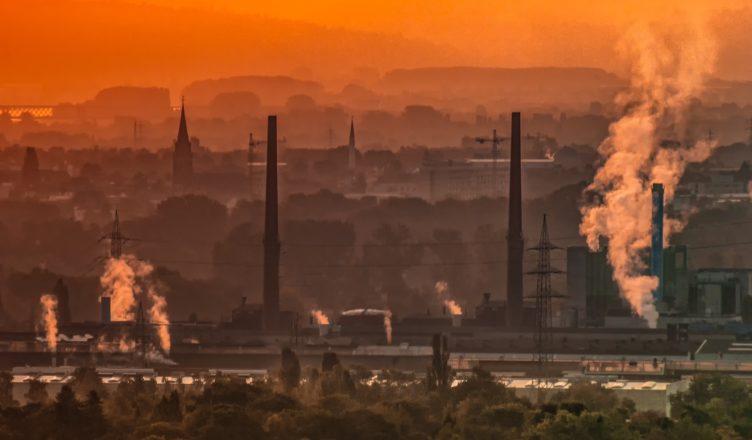 Oszczędzaj energię i nie przepłacaj za ogrzewanie – kampania społeczna Warszawy Bez Smogu