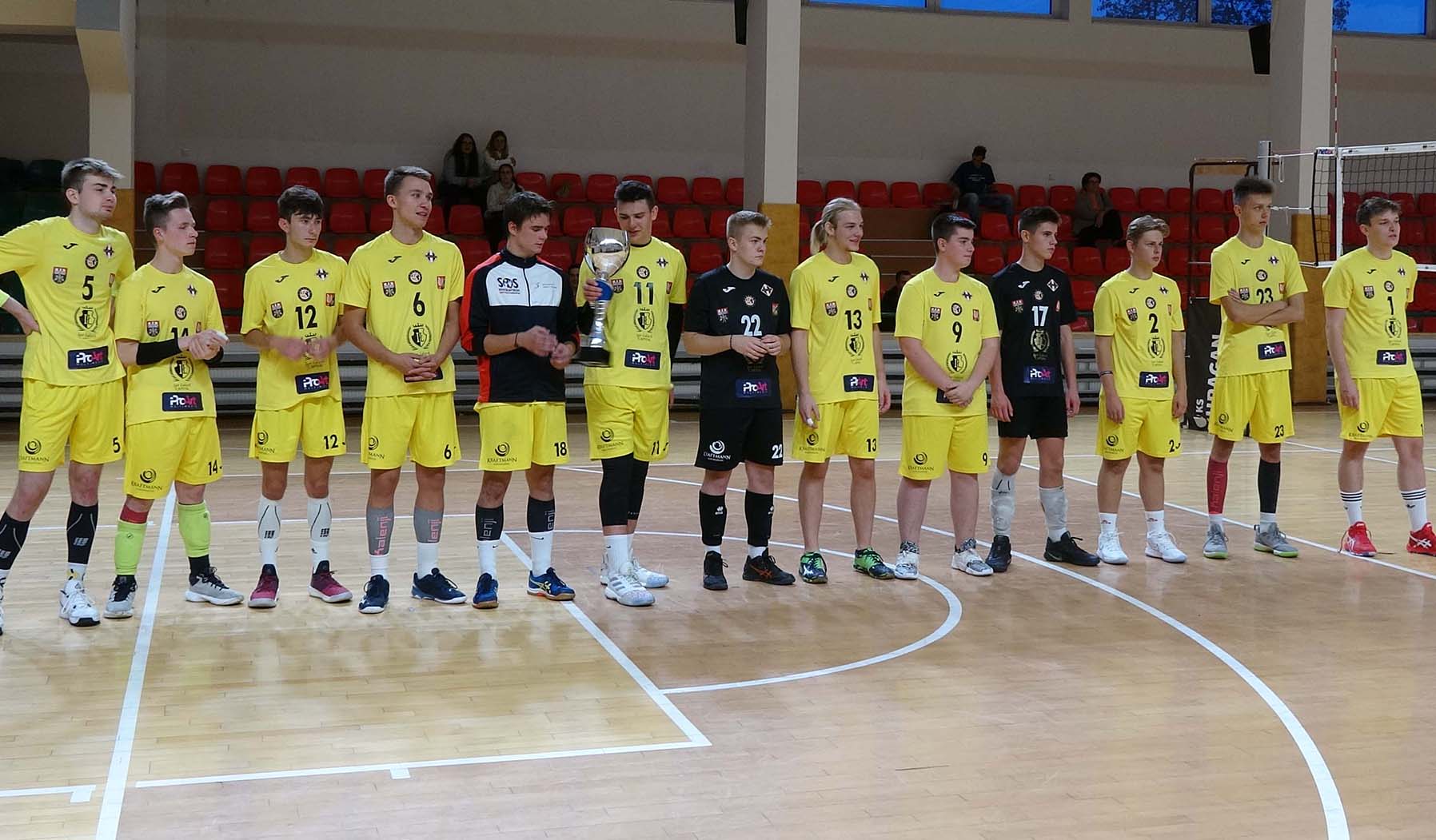Siatkarski turniej juniorów o puchar Starosty Wołomińskiego