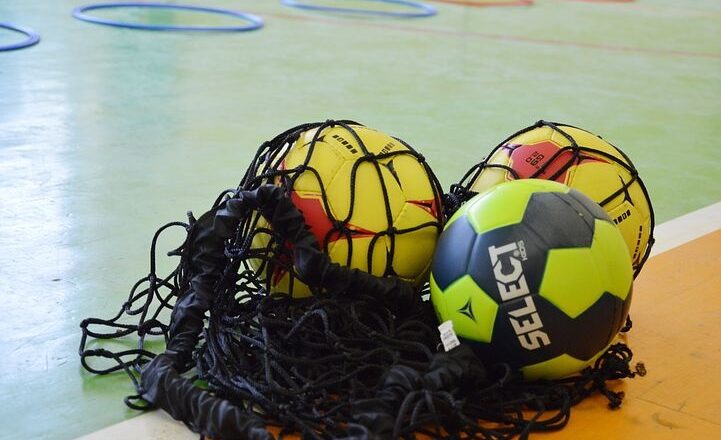 Młode szczypiornistki KPR Marcovia ROKIS walczą w 1/16 Mistrzostw Polski