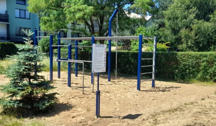 Siłownia plenerowa typu street workout