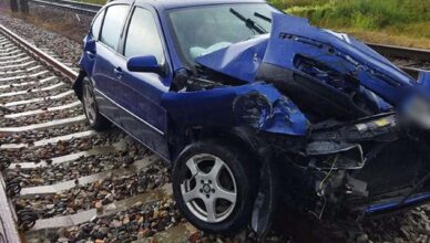wypadek na przejeździe kolejowym w Jasienicy