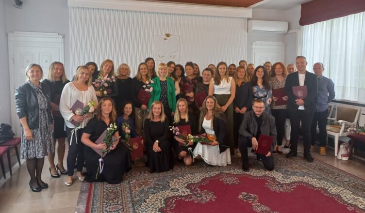 Awanse na nauczyciela mianowanego w Ząbkach