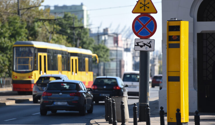 Ruszyły kontrole na moście Poniatowskiego