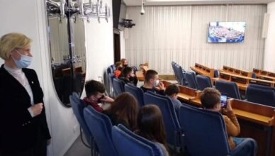 Młodzież z Zespołu Szkół im. Zofii Solarzowej w Miąsem