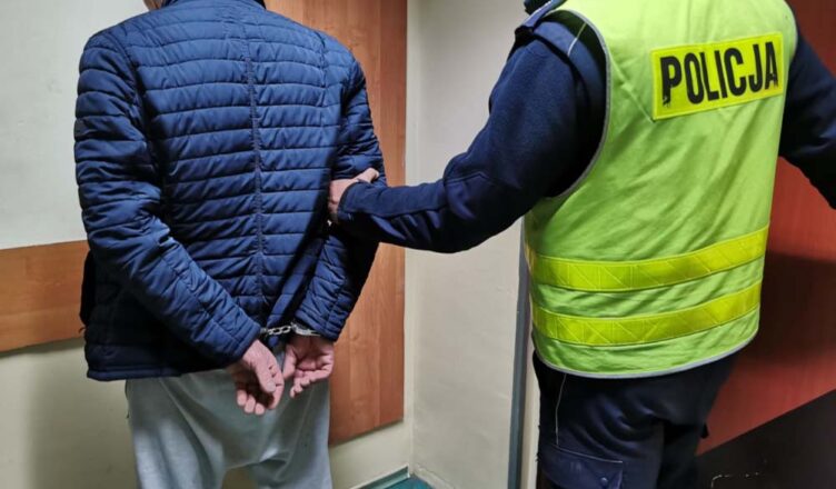 Pijany kierowca uciekał przed policją