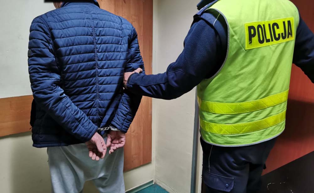 Pijany kierowca uciekał przed policją