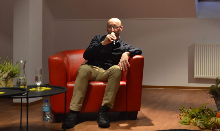 Marek Stelar w wołomińskiej bibliotece