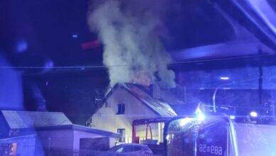 Pożar domu w Jarzębiej Łące - wsparcie dla pogorzelców