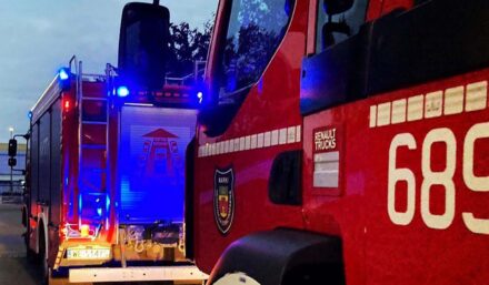 Trzy osoby poszkodowane w pożarze w Markach