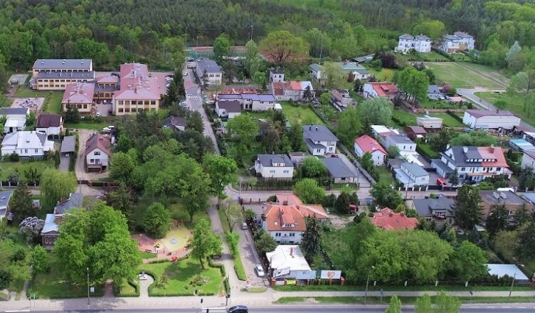 Zmiany w organizacji ruchu w sąsiedztwie Zespołu Szkół nr 2 w Markach