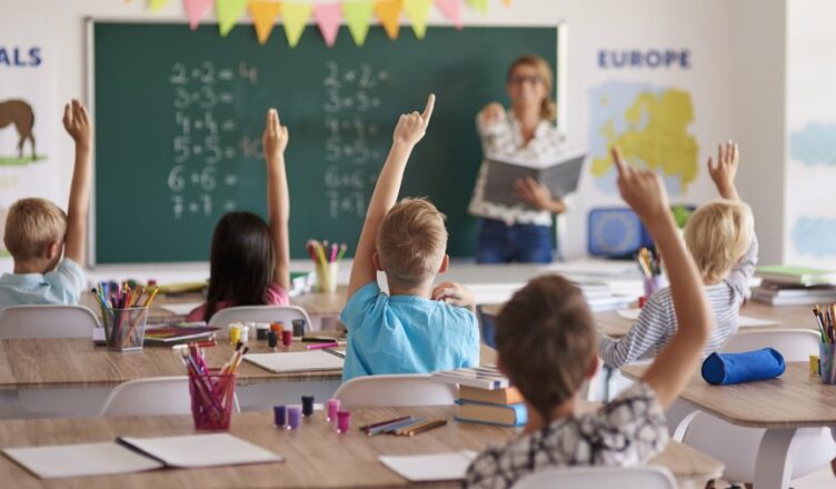 Rekrutacja do szkół i przedszkoli na rok 2022/2023 w Kobyłce