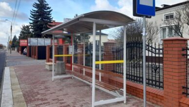 nowe wiaty na ząbkowskich przystankach
