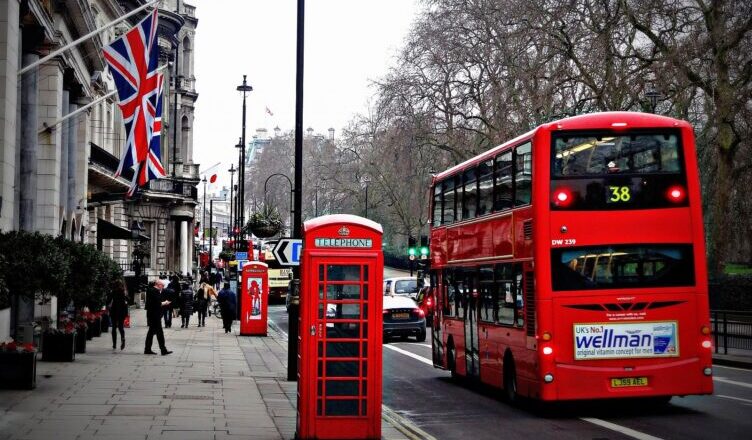 Rozmówki angielskie w mareckim CAF3
