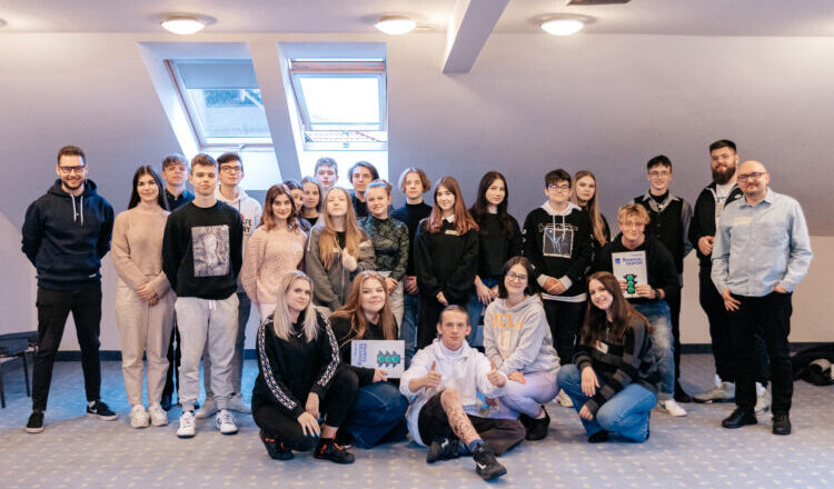 Akademia Młodych Liderów w Książenicach z udziałem wołomińskiej młodzieży