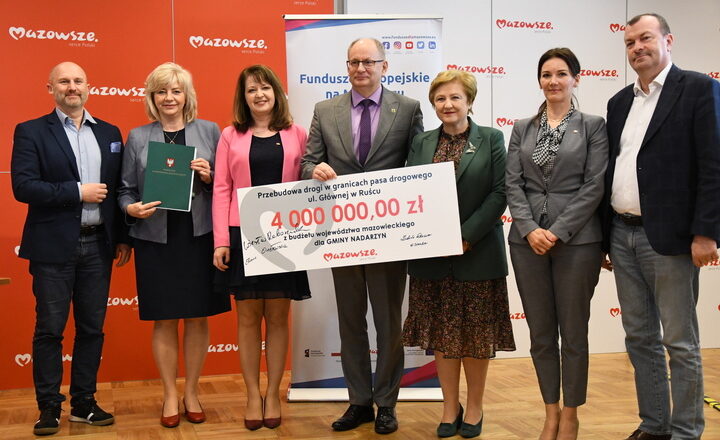 wsparciem samorządu województwa