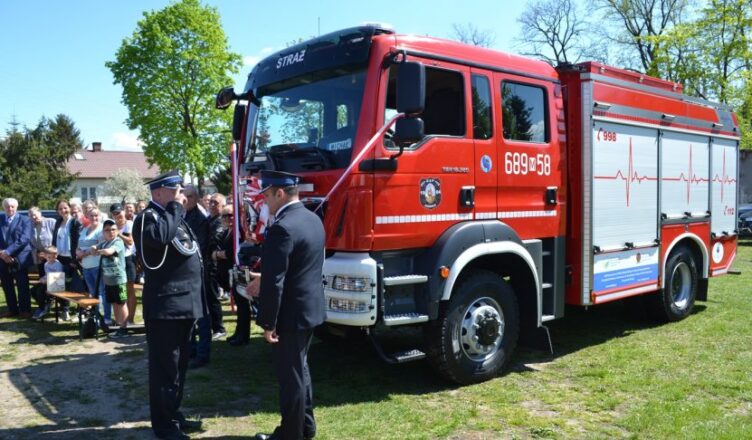 Nowy samochód dla OSP Jasienica