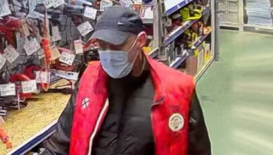 Policja poszukuje sprawcę kradzieży