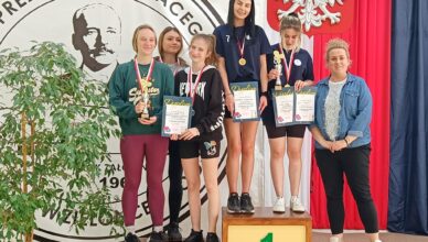 Tenisistki z Zielonki mistrzyniami Liceliady