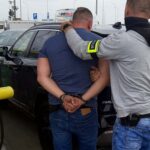 Policjanci z grupy Orzeł i Kobra odzyskali dwie toyoty i zatrzymali trzech podejrzanych