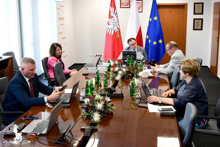 Ponad 24 mln zł od sejmiku Mazowsza na linię kolejową Zegrze-Przasnysz