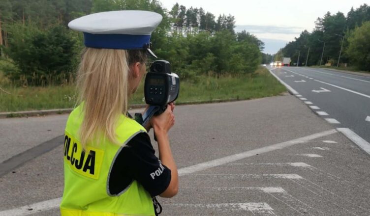 Warszawianin na Warszawskiej traci prawo jazdy