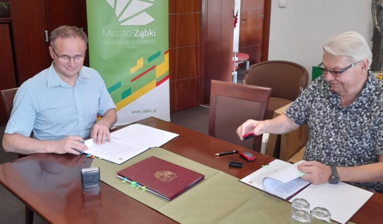 Zastępca Burmistrza Miasta Ząbki podpisał umowę na budowę kanalizacji deszczowej w ul. Wspólnej