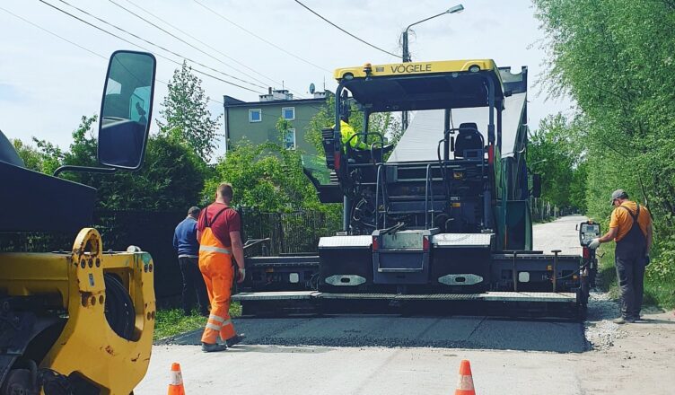 Kolejne nakładki asfaltowe w Markach