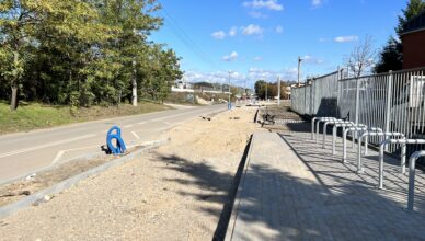 Zielonka - ścieżka pieszo-rowerowa w ulicy Słowackiego jest na ukończeniu