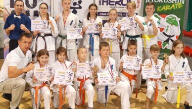Warszawska Olimpiada Młodzieży z 16 medalami dla karateków z Zielonki