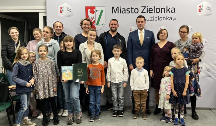 Laureaci konkursu Miejskiej Biblioteki w Zielonce