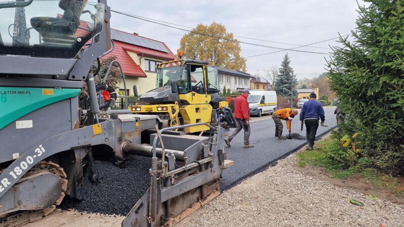 Marki - budowa nakładek asfaltowych