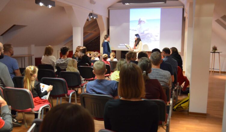 Zabierz książkę na wakacje - rozstrzygnięcie konkursu fotograficznego