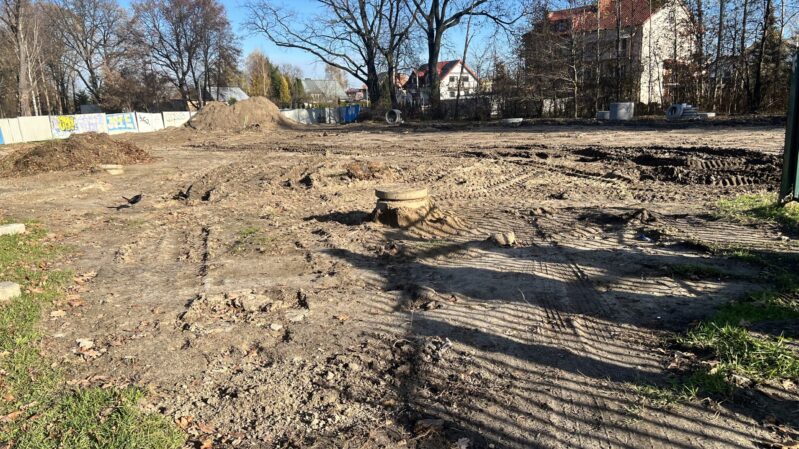 Zielonka - pierwsze zmiany na terenie przyszłego skateparku