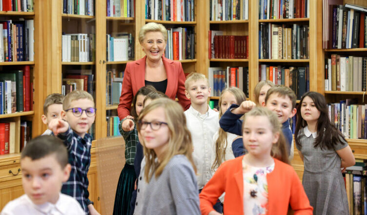 Spotkanie Pierwszej Damy z mareckimi uczniami