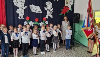 Ślubowanie uczniów w Kozłach