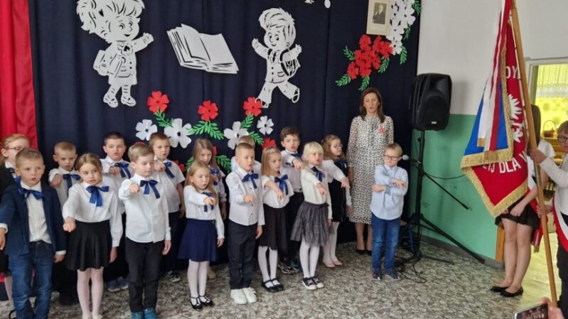 Ślubowanie uczniów w Kozłach