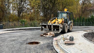 Zielonka - nowy asfalt na ulicy Januszewicza