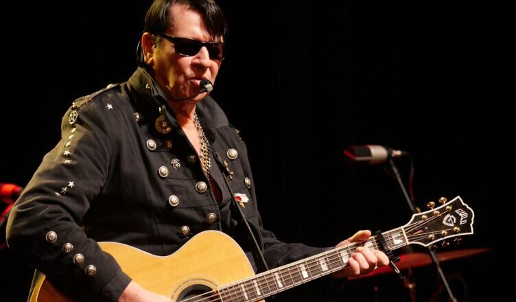 Maciej Maleńczuk zagrał w Markach