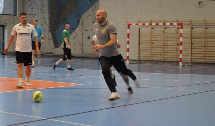 Marki - Mikołajkowy Turniej Halowy