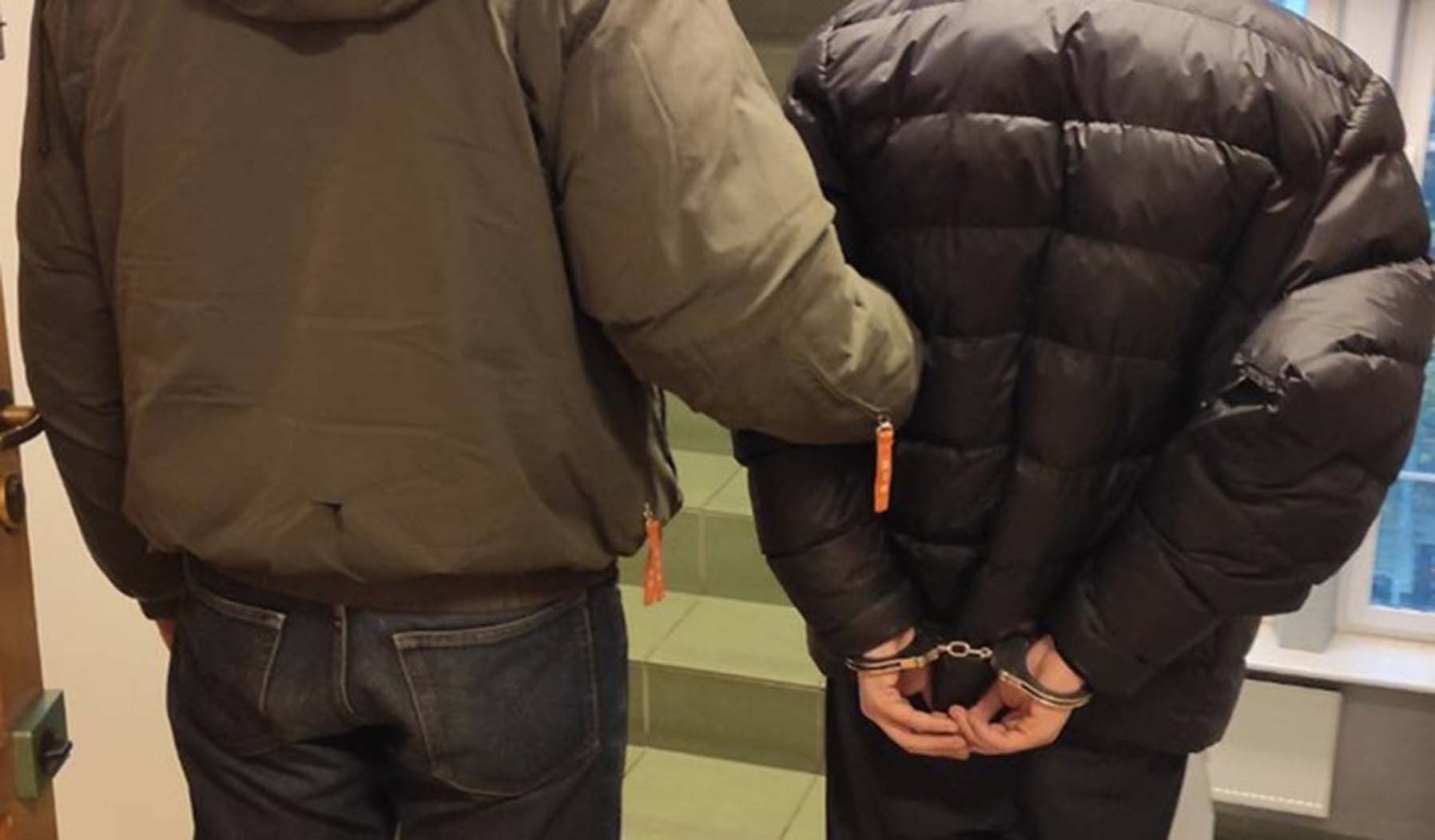 Kradzież rozbójnicza kawy i czekolady na Białołęce