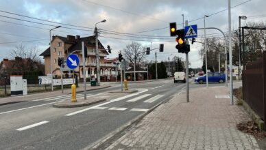 Zielonka - uruchomienie sygnalizacji świetlnej w ulicy Mareckiej
