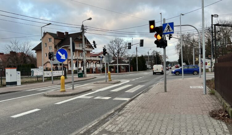 Zielonka - uruchomienie sygnalizacji świetlnej w ulicy Mareckiej