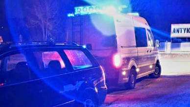 Jechał z odpowiednią prędkością, ale po całej szerokości jezdni