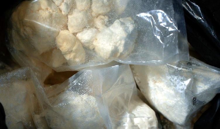 Policjanci znaleźli prawie 120 kilogramów różnych narkotyków w jednym mieszkaniu