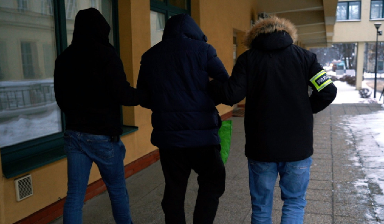 Policjanci znaleźli prawie 120 kilogramów różnych narkotyków w jednym mieszkaniu