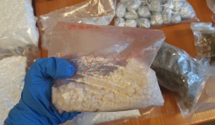 47-latek posiadał prawie 8 kilogramów narkotyków - grozi mu do 10 lat więzienia